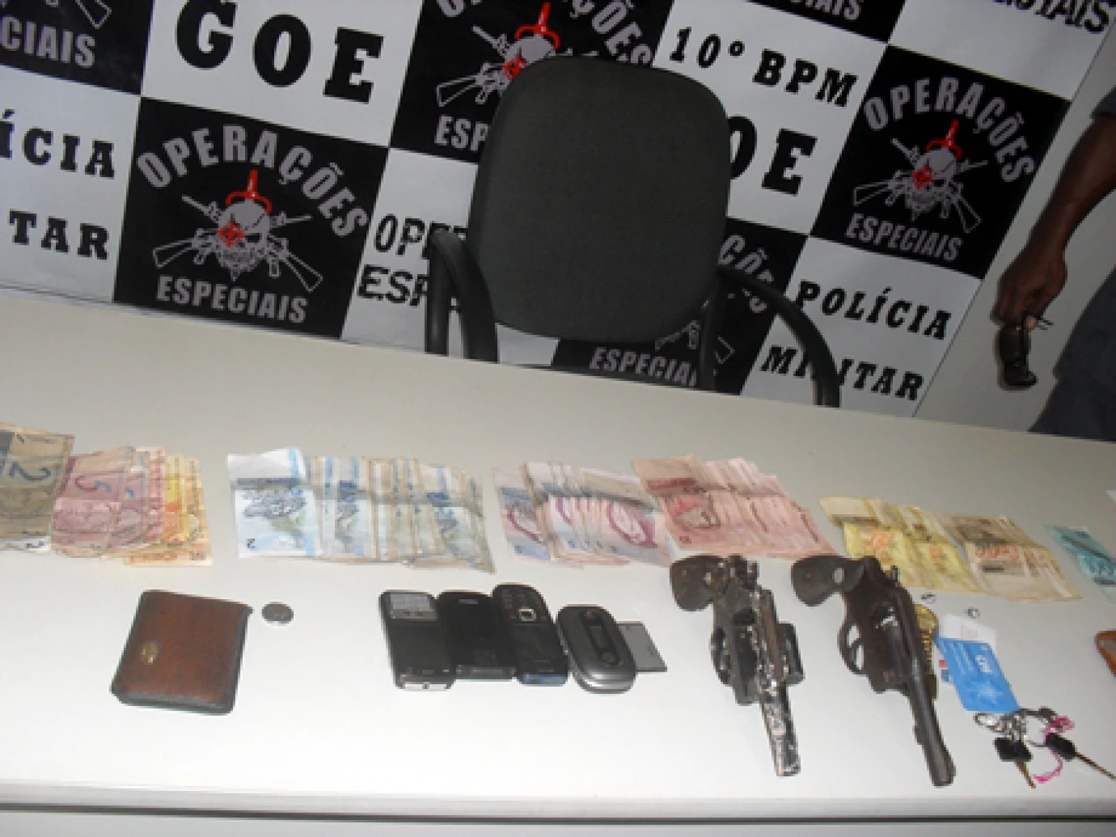 Quadrilha especializada em assaltos é presa em Pinheiro (Foto: 10º BPM)