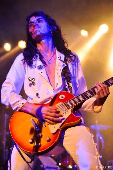 Márcio Glam, guitarrista das bandas Página 51 e Púrpura. Foto: Divulgação.