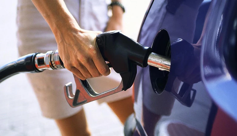 A pesquisa sobre o preço da gasolina foi realizada em 21 estabelecimentos.