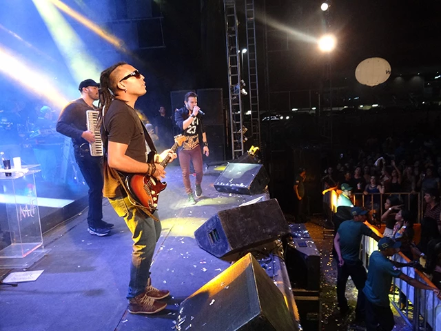 Festa começou com Matheus Fernandes. (Foto: Angra Nascimento/ Imirante Imperatriz)