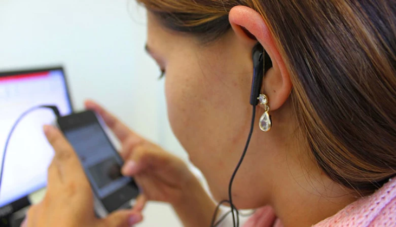 O app pode ser baixado gratuitamente na loja virtual, para Android e iOS.
