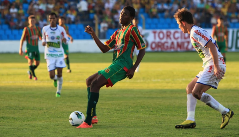 Célio Codó não vestirá mais a camisa do Sampaio Corrêa.