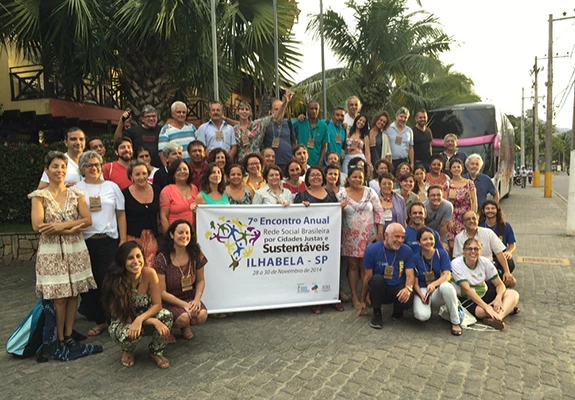 Encontro da Rede Brasileira por Cidades Justas e Sustentáveis, em Ilhabela-SP, do qual o Movimento faz parte. (Foto: Divulgação / Movimento Nossa São Luís)