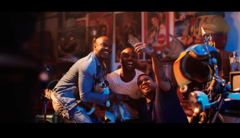 Thiaguinho lança clipe de Hey, Mundo!.