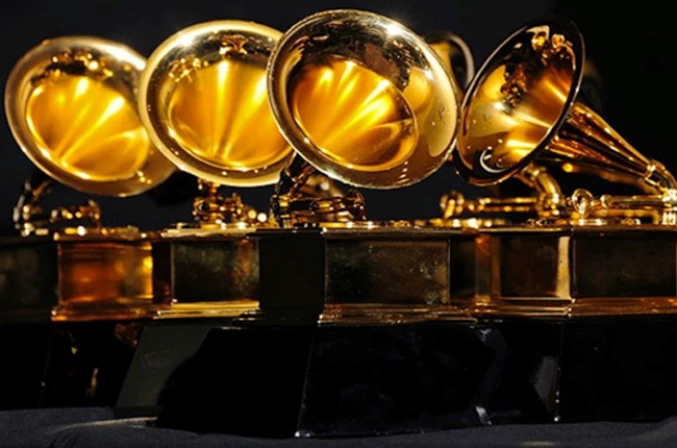 Em destaque na premiação está a cantora SZA.