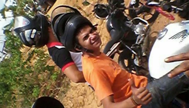 Motociclista identificado como Lucas, da cidade de Açailândia, morreu em acidente na MA- 125 na noite de sábado (26).