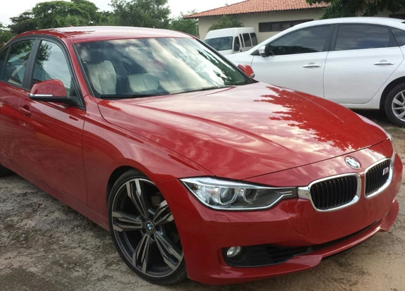 Foto: Divulgação / O suspeito tinha uma BMW nova.