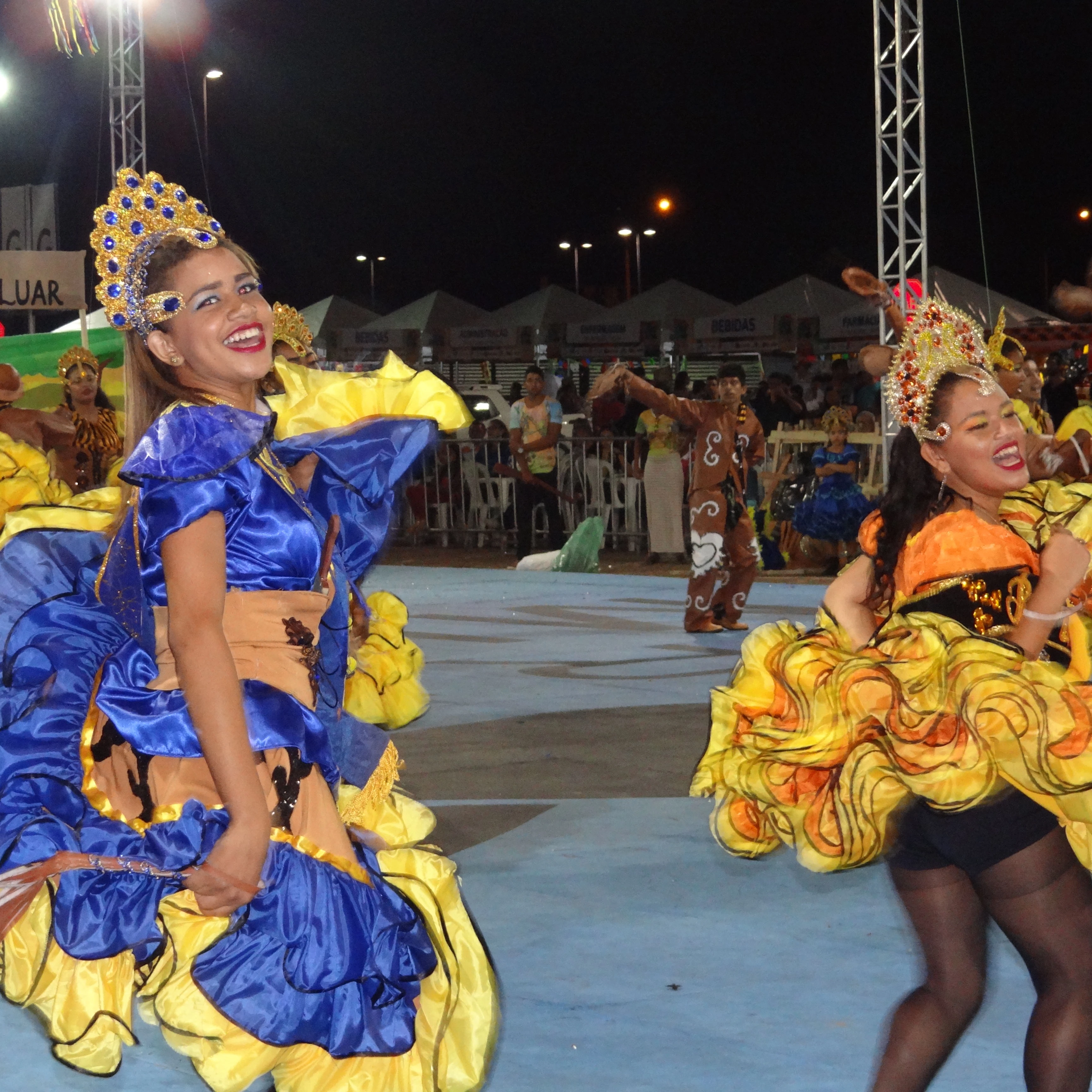 Os quadrilheiros apresentaram o enredo com alegria e sincronia. (Foto: Jefferson Sousa/ Imirante Imperatriz)
