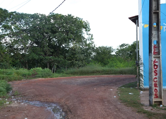 No ponto final da linha Cajupe/Vila Cascavel, nenhum ônibus foi encontrado. / Foto: Liliane Cutrim/Imirante.com