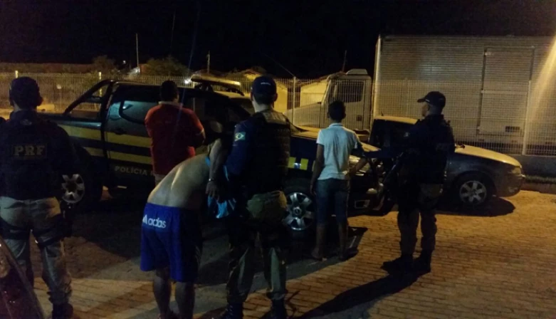 Os suspeitos foram conduzidos à Delegacia de Balsas.