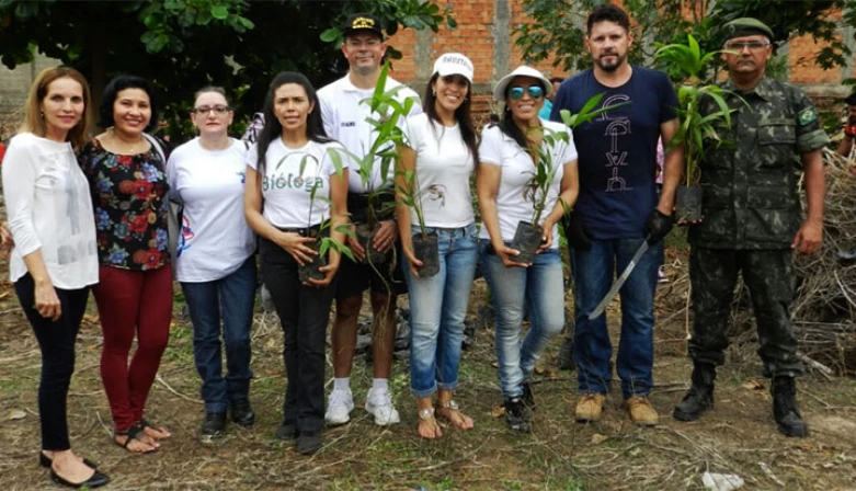 Voluntários se reuniram em ação por preservação do Riacho Bacuri e Riacho do Meio.