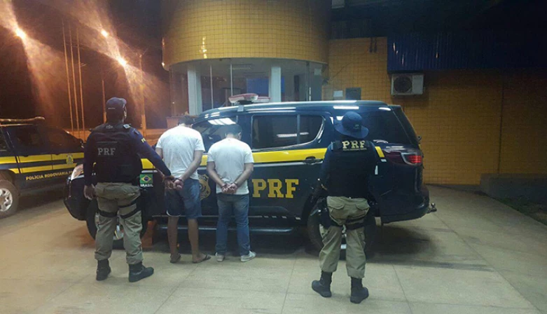 Esse é o terceiro revólver apreendido pela PRF em Açailândia este ano.