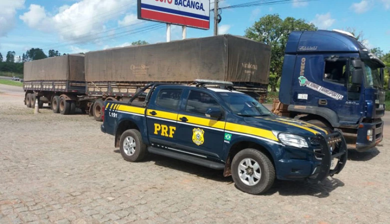 O valor da autuação por "transitar em locais e horários não permitidos" é de R$ 130,16, e o motorista perde 4 pontos na Carteira Nacional de Habilitação (CNH).