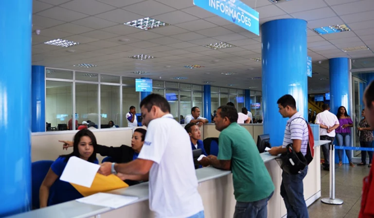 Pelo aplicativo é possível fazer o agendamento para abertura do processo para o 1º emplacamento, atualizações cadastrais dos condutores e serviços de habilitação e veículos.