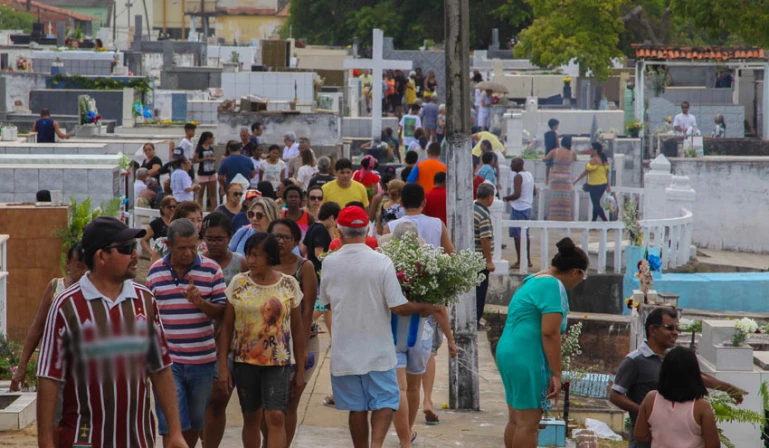 O sofrimento é parte constante da experiência humana e a dor não pode ser marginalizada, na avaliação das entrevistadas.
