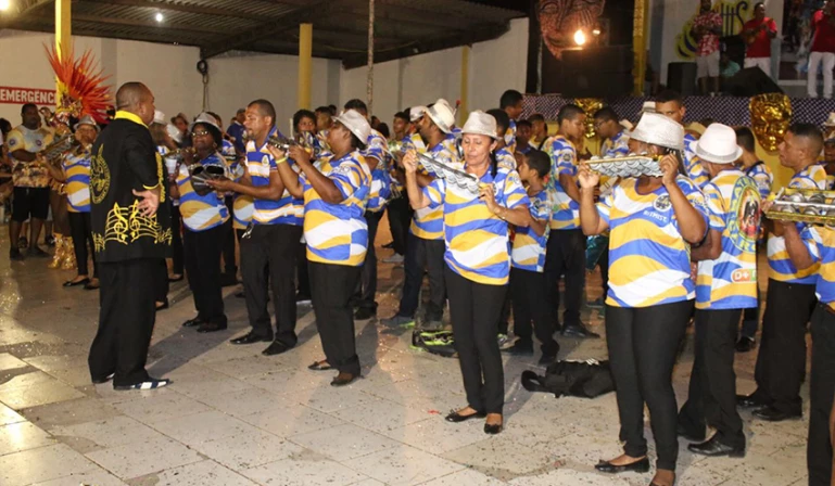 A eleição do samba enredo ocorreu na madrugada deste domingo (12).