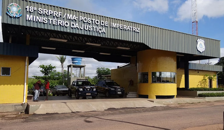 Posto da PRF de Imperatriz, no km 260, da BR-010.