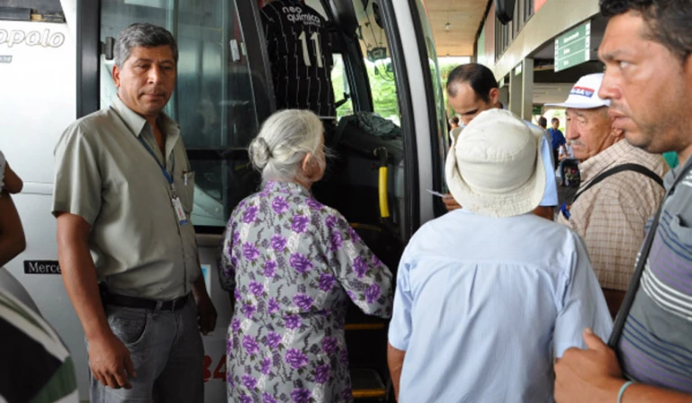 Pesquisa apontou que a maioria dos entrevistados consideram o transporte público da capital inseguro e superlotado.