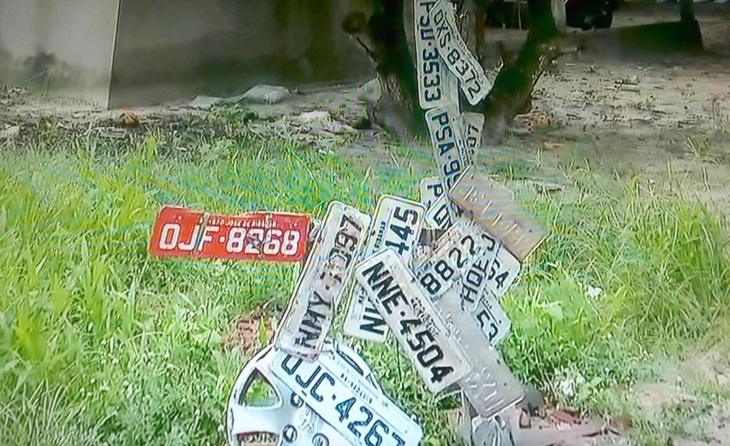 Veículos perdem placas no trecho. Foto: Reprodução/TV Mirante.