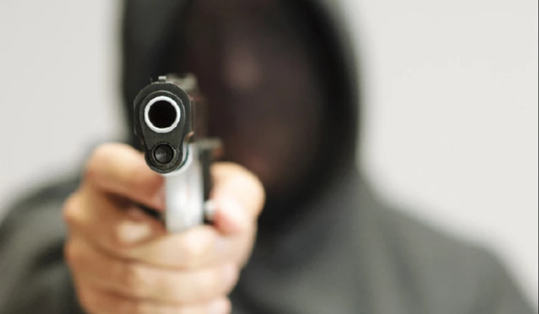 Homens da Polícia Militar do Maranhão (PM-MA) e da polícia civil fazem buscas pela região.
