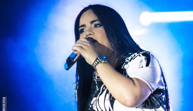 A cantora se apresenta dia 8 de junho, juntamente com Léo Santana, no Parque de Exposições.