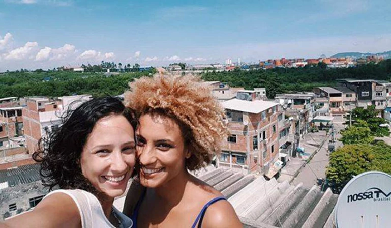 A viúva afirma na gravação que Marielle defendia a postagem diária de fotos e que ela concorda com a postura.