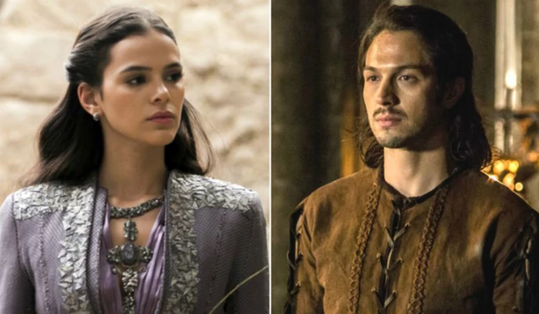 Catarina (Bruna Marquezine) e Afonso (Rômulo Estrela).