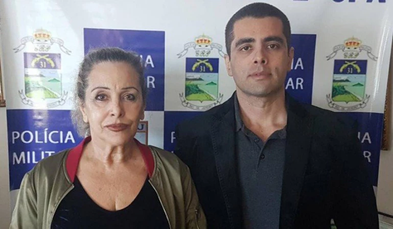 O médico Denis César Barros Furtado teve a prisão temporária decretada no dia 17 de julho e foi preso dois dias depois, junto com sua mãe.