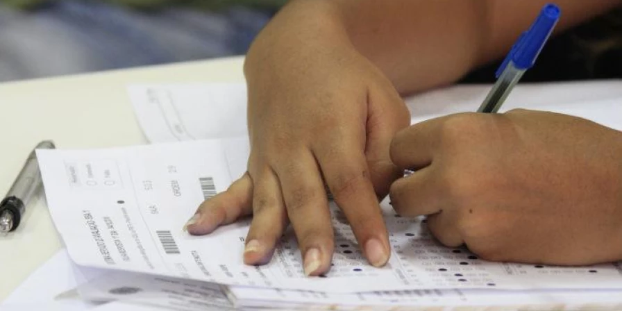 A medida vale também para pessoas que não compareceram porque foram alocadas a uma distância superior a 30 quilômetros da residência informada.