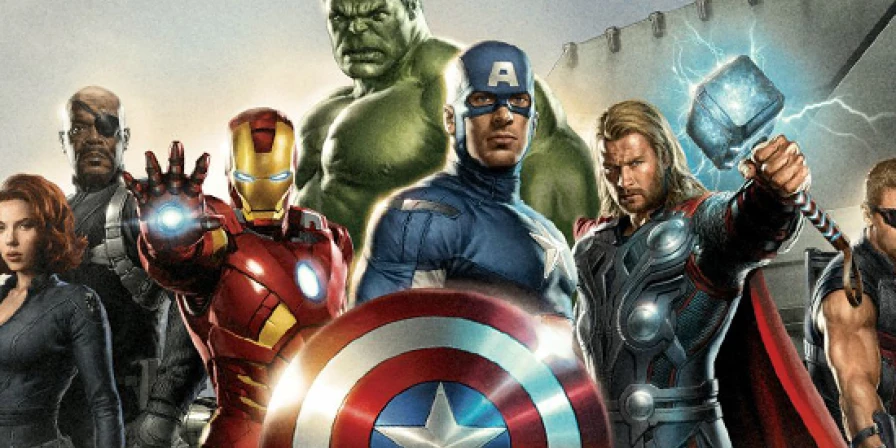 Os Vingadores e Homem de Ferro 3 se passam no mesmo ano.