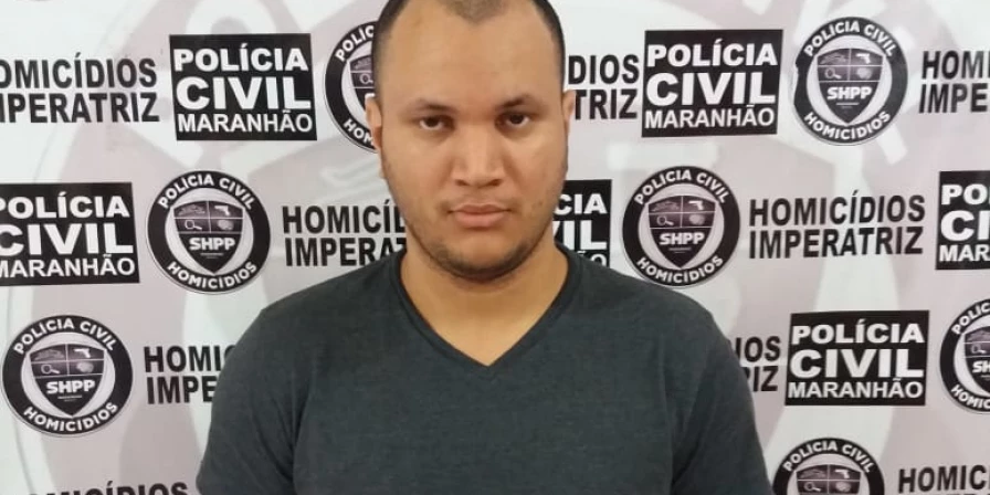 Emerson Viera Correa, suspeito de assassinar Carina Silva Sousa