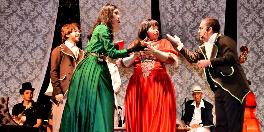 O Sarau Histórico é um mix cultural de literatura, teatro, música e história.