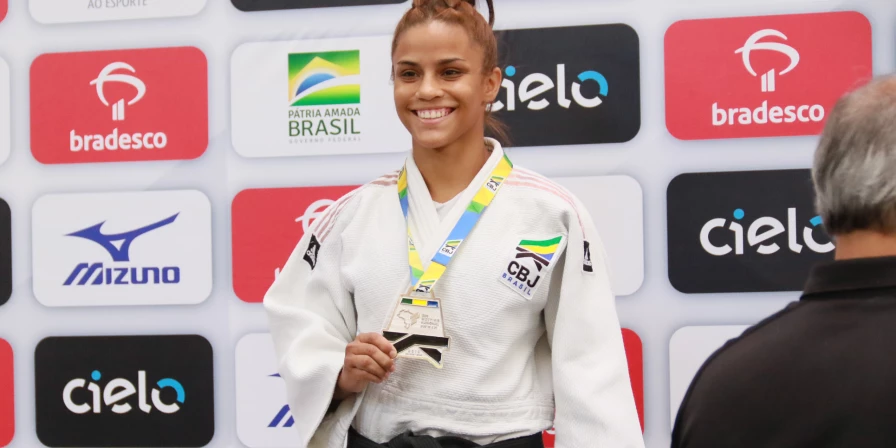 Adryelly Karolynny foi convocada para a Seleção Brasileira Sub-21 de judô.