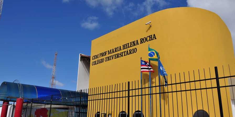 O nome do docente suspeito de assédio não foi divulgado.