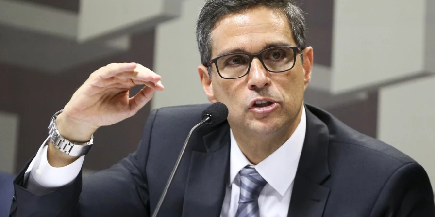 Por se tratar de convite Campos Neto não é obrigado a comparecer