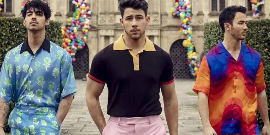 A banda lançou um vídeo para o single "Sucker" recentemente e já possui uma grande quantidade de visualizações no Youtube.
