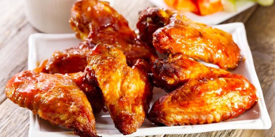 Asas de frango com molho crocante
