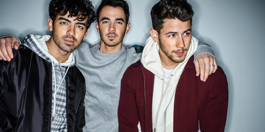 Kevin Jonas, Joe Jonas e Nick Jonas.