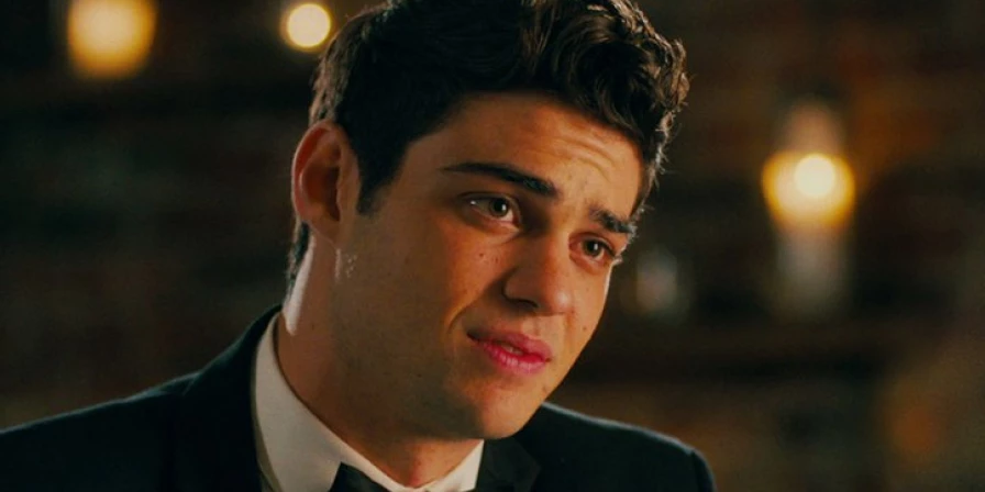 Queridinho da Netflix, Noah Centineo se tornou famoso por participações em "The Fosters" e "Para Todos os Garotos Que Já Amei".