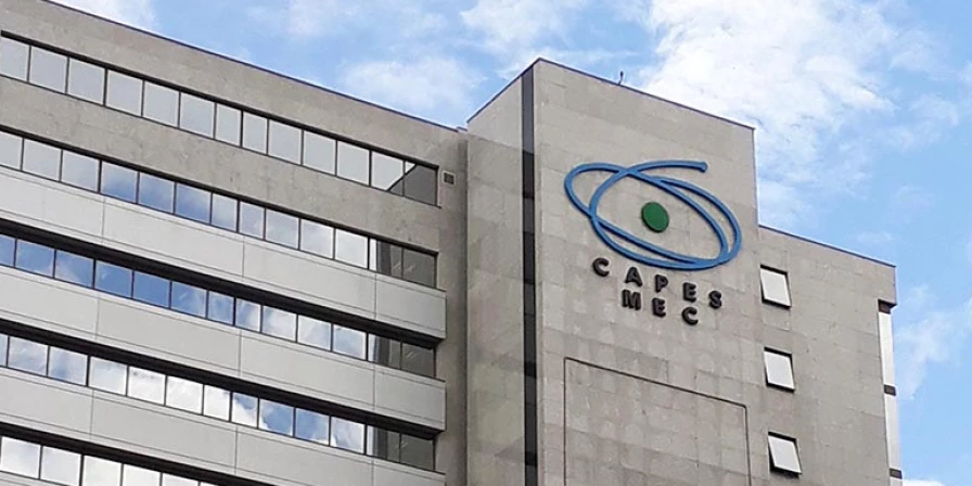 Segundo o edital, o curso será ministrado em 77 instituições, nos 26 Estados e no Distrito Federal.