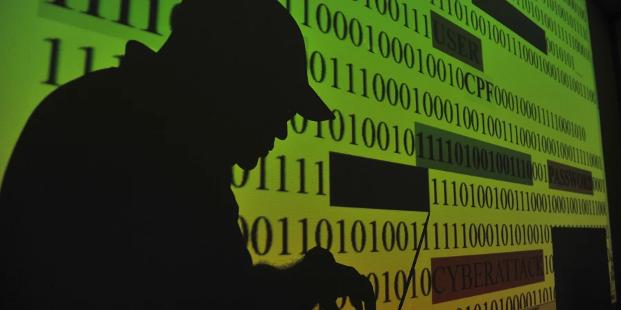 Hackers atacaram órgãos do governo nesta segunda-feira (13).