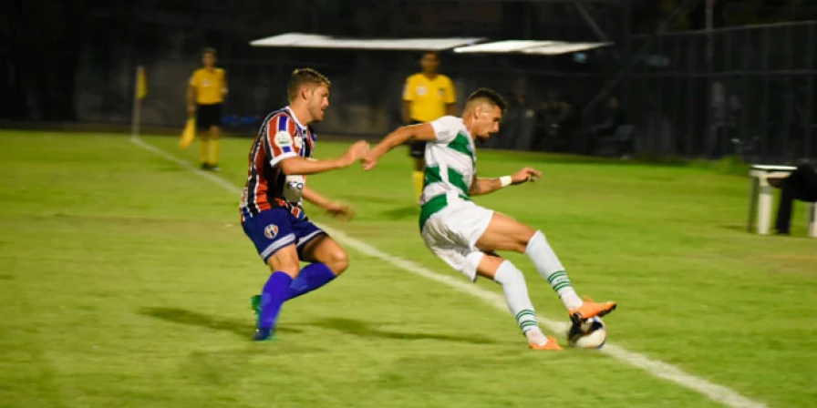 Altos e Maranhão Atlético duelaram no Estádio Lindolfo Monteiro, em Teresina.