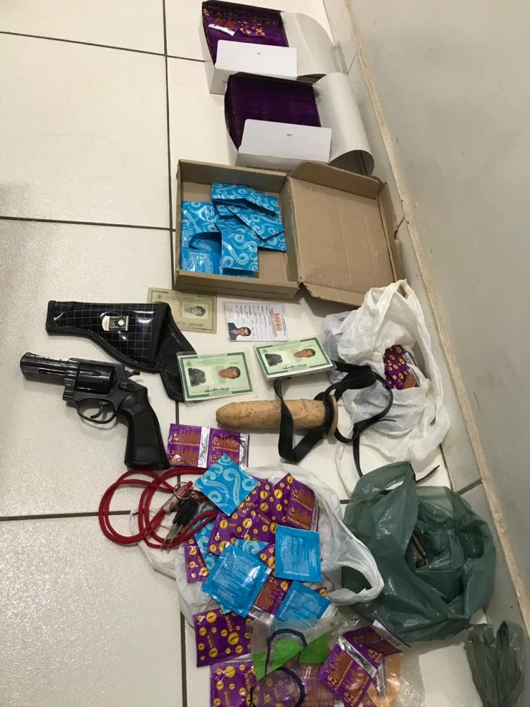 Material apreendido na casa de Antônio Alves de Farias. / Foto: Divulgação.