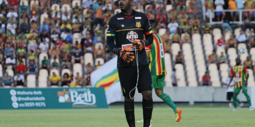 Andrey, goleiro do Sampaio Corrêa.