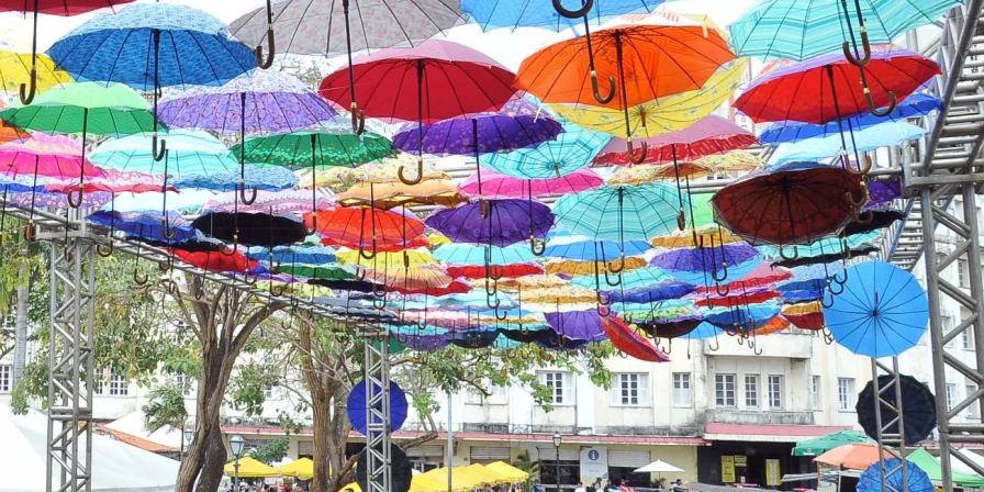 Feirinha ocorre aos domingos, na praça Benedito Leite, Centro Histórico de São Luís, das 8h às 15h.