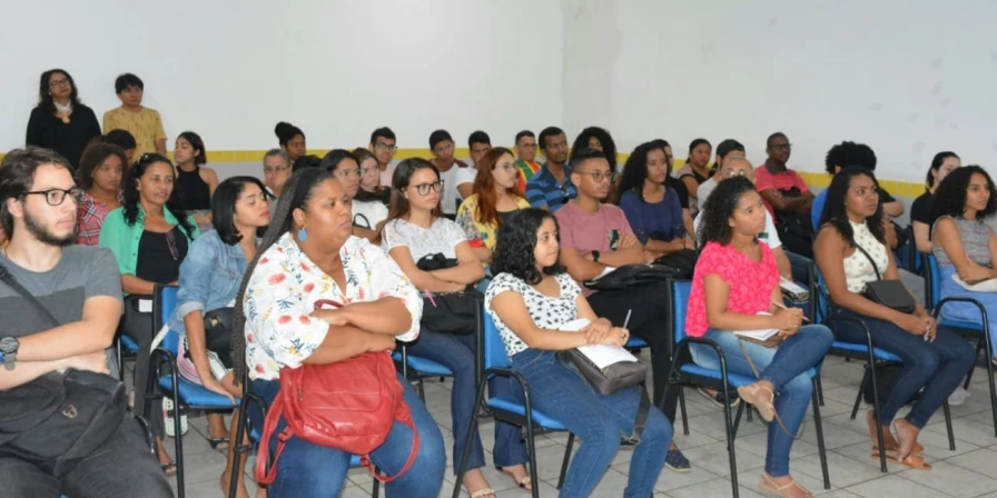 Monitores são capacitados quanto à acessibilidade para melhor atender os participantes da 13ª FeliS.