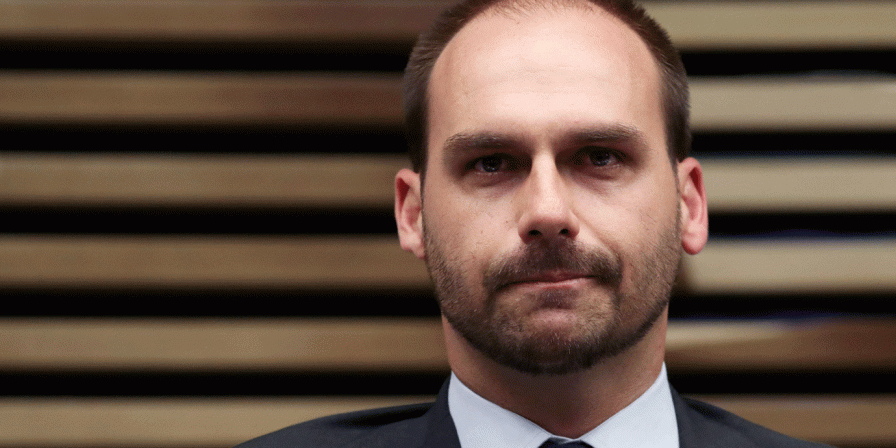 PF investiga se verba de ex-banqueiro financiou Eduardo Bolsonaro nos Estados Unidos