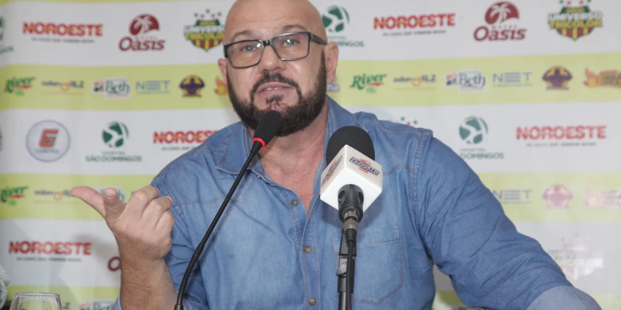 Dirigente tricolor, em suas redes sociais, disse estar triste mas não abatido com o resultado