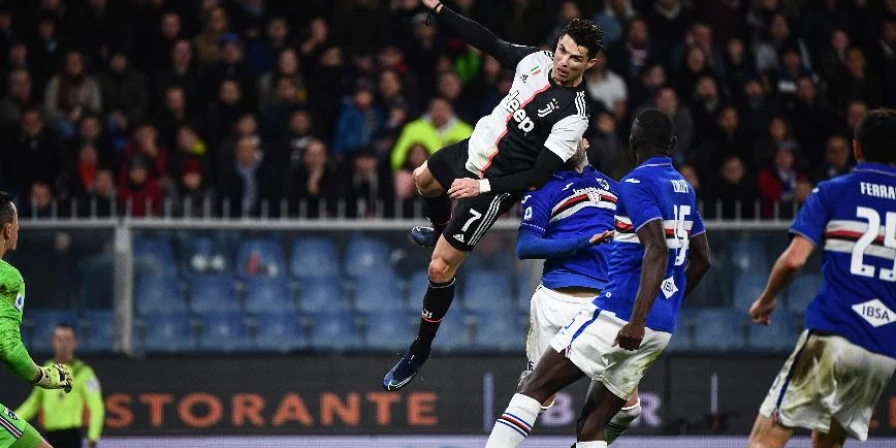Cristiano Ronaldo atingiu uma altura de 2,56m para marcar pela Juventus.