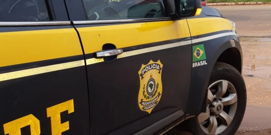 Equipe da PRF efetuou a prisão na BR-010.